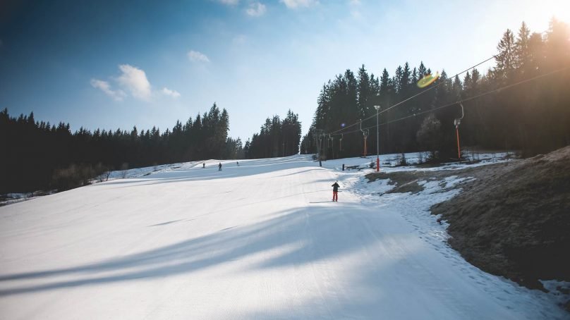 Wycieczki skiturowe – moda, która wraca